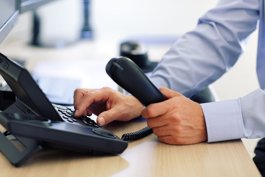 You are currently viewing 5 Reasons to Install VoIP Phones for Your Call Center