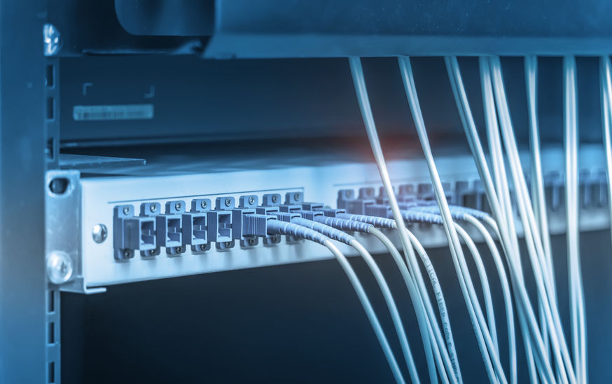 Read more about the article What Are the Different Types of Fiber Optic Cables?